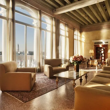 F Hotel 5*
